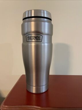 Thermos King Silver vacuum Insulated Travel Tumbler